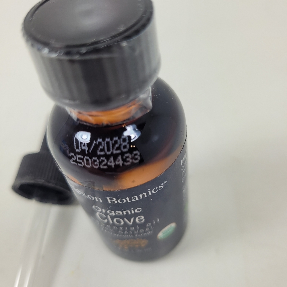 Nexon Botanics Organic Clove Essential Oil - Picture 4 of 13